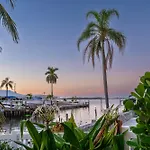 Royal Palm Paradise! Waterfront, Private Pool & Hot Tub, Boat Dock!