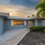 Casa Palma! Beautiful Waterfront Home With Heated Pool & Dock!