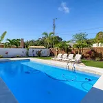 Cape Vista Getaway! Heated Pool Home Minutes Away From Anna Maria With Grill!