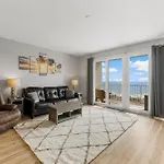 Ocean View 10Th Floor Condo At The Laketown Wharf 1004