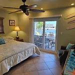 Irb Surf House Waterfront Oasis+ Sunshine +Fun Kayaks