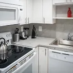 Walk To Wilton Drive - Spacious & Quiet Villa #1