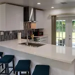 Spacious 3Br Home 2 Baths Amazing Pool Area!