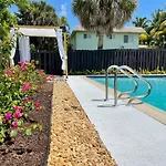 Santorini Pool House Wilton Manors Walk To The Dr