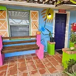 Si Como No Inn
