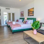 Suite With Rooftop-Pool And Bar On Ocean Dr