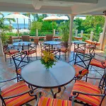 La Mer Hotel & Dewey House (Adults Only)