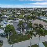 Minutes To The River! Dock, Tiki Hut, Heated Pool & Spa And Awe! - Casa Luxe Palmera - Roelens