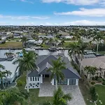 Minutes To The River! Dock, Tiki Hut, Heated Pool & Spa And Awe! - Casa Luxe Palmera - Roelens