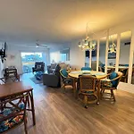 El Matador 217 - Ground Floor Unit