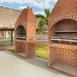 Quality Inn Florida City - Gateway To The Keys