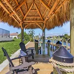 Impeccable Gulf Access, Dock W/Tiki Bar, Outdoor Kitchen,And And And - Villa Nautical Paradise
