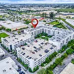 Modern 1 Bedroom In The Heart Of Downtown Doral