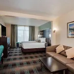 Wingate By Wyndham - Orlando International Airport- Free Hot Breakfast