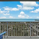 405 Ketch Courtyard