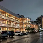 Playablanco Suites