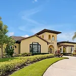 Cozy 3 Bedroom Townhouse Near Disney W/ Patio
