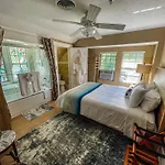 Vinoy House