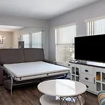 Direct Beach Access And 2 Pools Located On The No-Drive Beach