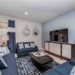 Luxury Villa 9Br/6Ba/Theater/Pool/Spa/Smart Tv