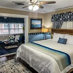 Vinoy House