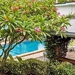 Sun Dek Beach House