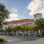 Holiday Inn Express Tampa N I-75 - University Area