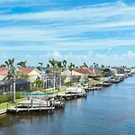 Villa Vanity - 3 Beds - 3 Baths - 6 Guests - Gulf Access & Pool/Spa - Incl.10% Off Boat Rental