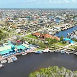 Villa Vanity - 3 Beds - 3 Baths - 6 Guests - Gulf Access & Pool/Spa - Incl.10% Off Boat Rental