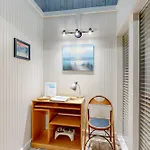 Buddy\'S Place At The Beach
