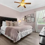9 Ensuite Bedrooms Pool/Spa/Theater