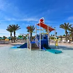 Spacious Haven For Large Families In Champion Gates Resort