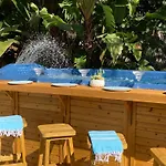3Gulls Inn Ozona-Boutique Hotel-Steps From Restaurants & Brewery-Swimspa Pool-Pet Friendly