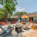 Saltwater Oasis - Large Pool
