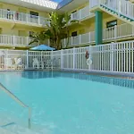 Tuckaway Shores Resort