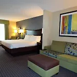 Holiday Inn Express & Suites Largo-Clearwater