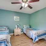 Pet-Friendly Ocala Escape With Private Pool And Yard!