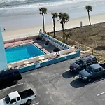 Oceanside Escape