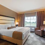 Best Western Plus Miami Airport North Hotel & Suites