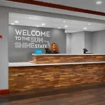 Hampton Inn & Suites At Lake Mary Colonial Townpark