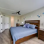 Waterfront Marco Island Condo With Pool And Hot Tub!