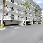Waterfront Marco Island Condo With Pool And Hot Tub!