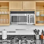 Gorgeous Townhouse Beach Access Resort Amenities