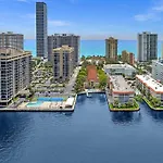 Gorgeous Townhouse Beach Access Resort Amenities