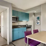 Hampton Inn & Suites Fort Lauderdale Airport
