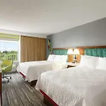 Hampton Inn & Suites Fort Lauderdale Airport