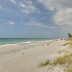 Indian Rocks Lizard Lair 350 Ft From The Beach!