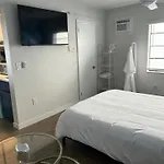 Sunburst Inn- Indian Shores Beach