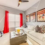 508 -Beautiful And Spacious 5 Bedroom Home With Private Pool And Spa