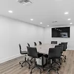 Super 8 By Wyndham Kissimmee-Orlando